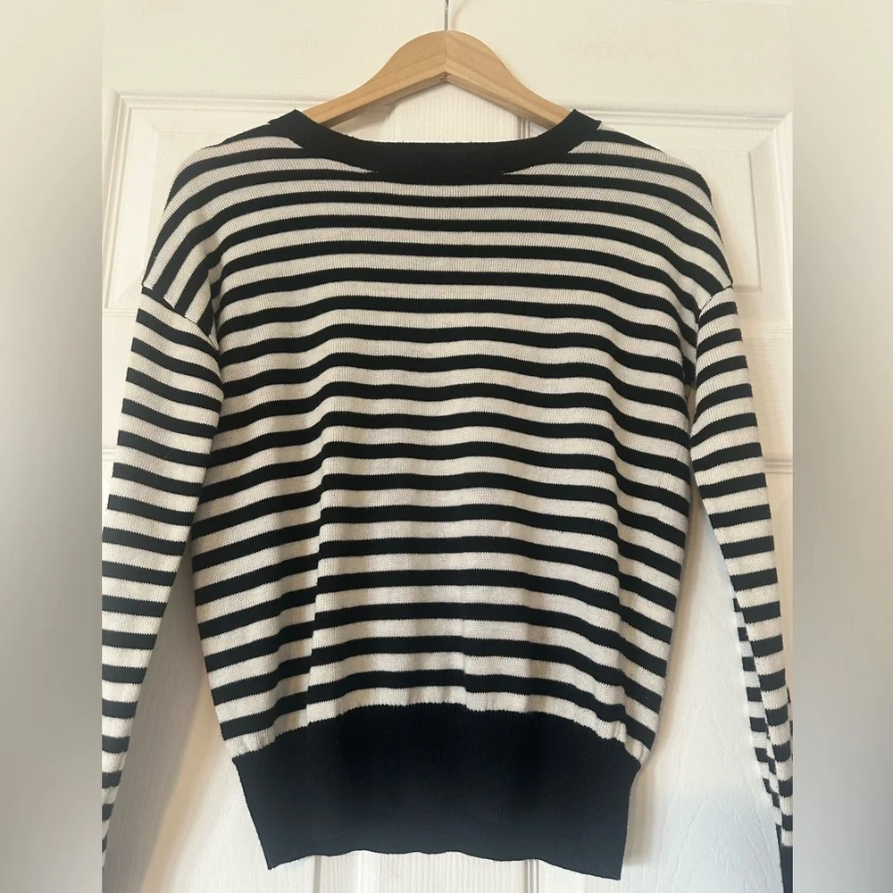 House of Harlow 1960 X Revolve Britt Sweater in Black + White Stripe, Size XXS. - Picture 4 of 8